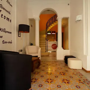 corner-hostel.qawrahotelsmalta.org/