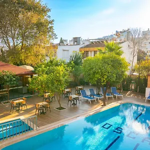 Oscar Garden Hotel